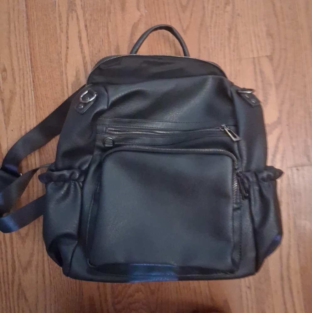 Stylish Black Leather Backpack By Roulens